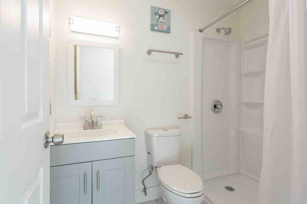 Studio W/ King Bed Near Dwtn Rochester Ngoại thất bức ảnh